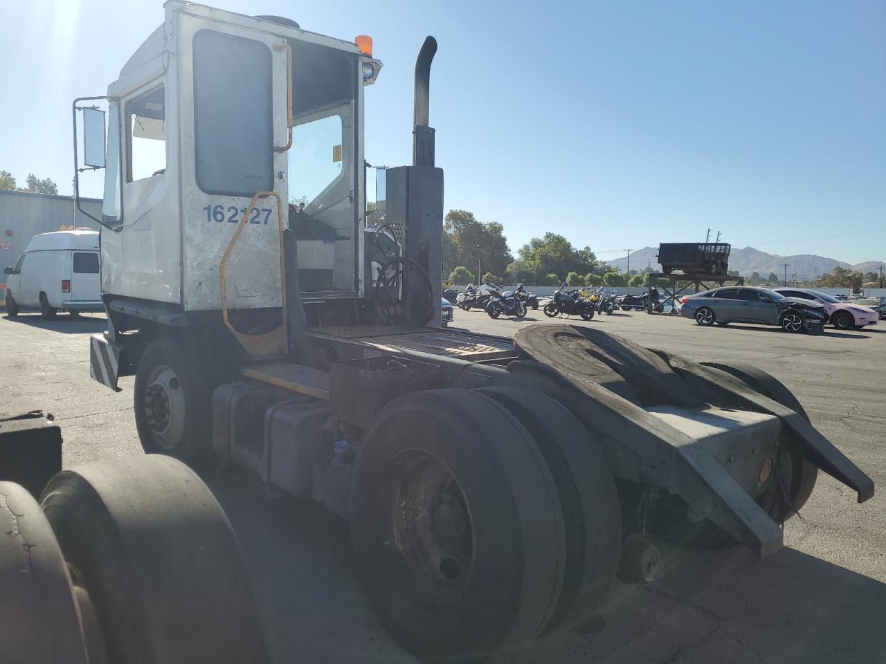 Lot #3285682683 2016 OTTAWA YARD TRACTOR OTTAWA