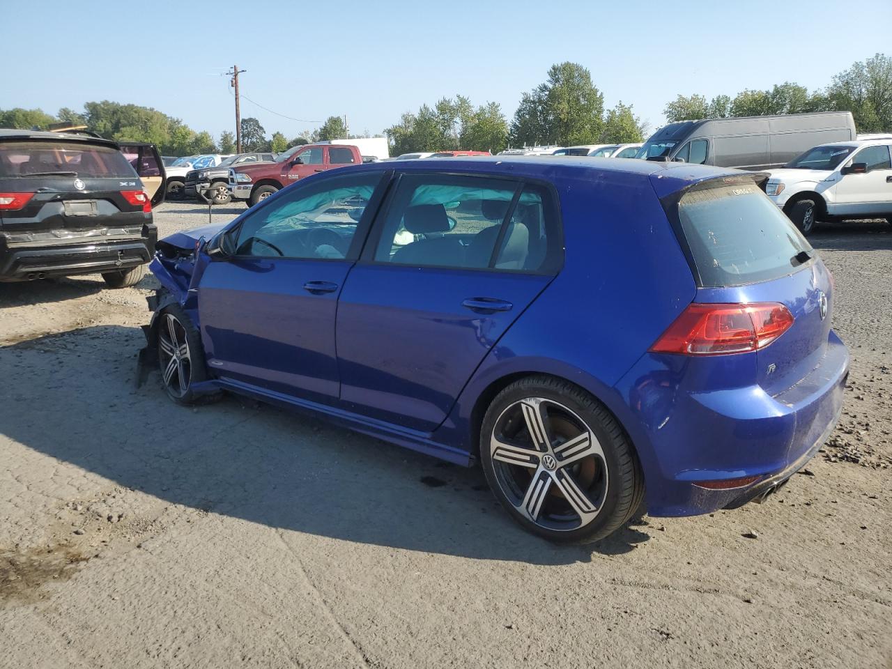 VOLKSWAGEN GOLF R