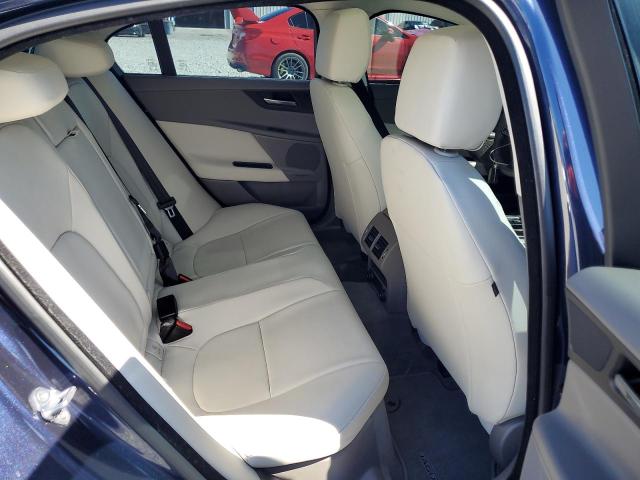 2018 JAGUAR XE PREMIUM SAJAD4FN7JCP33621