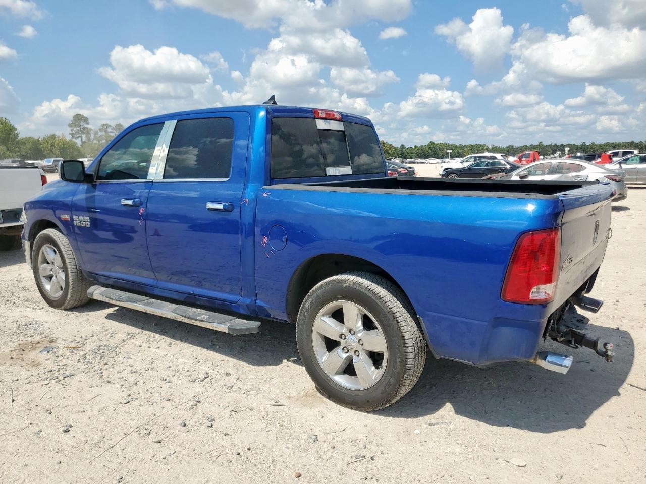 RAM 1500 SLT