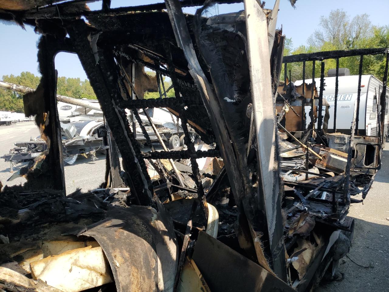 Lot #3282604865 2014 KZ SPORTSMEN