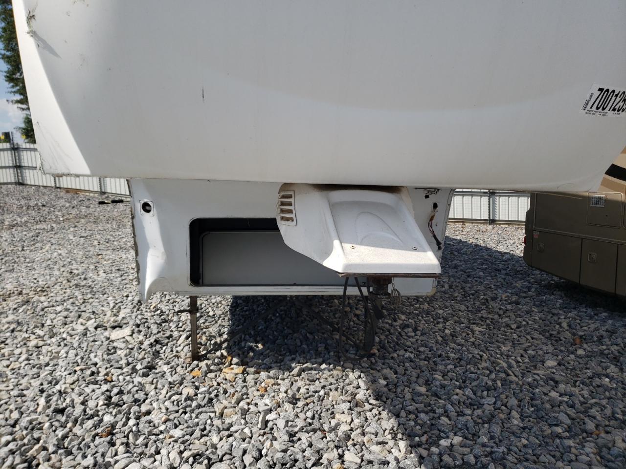 Lot #3265260999 2011 ELK 37ULTA