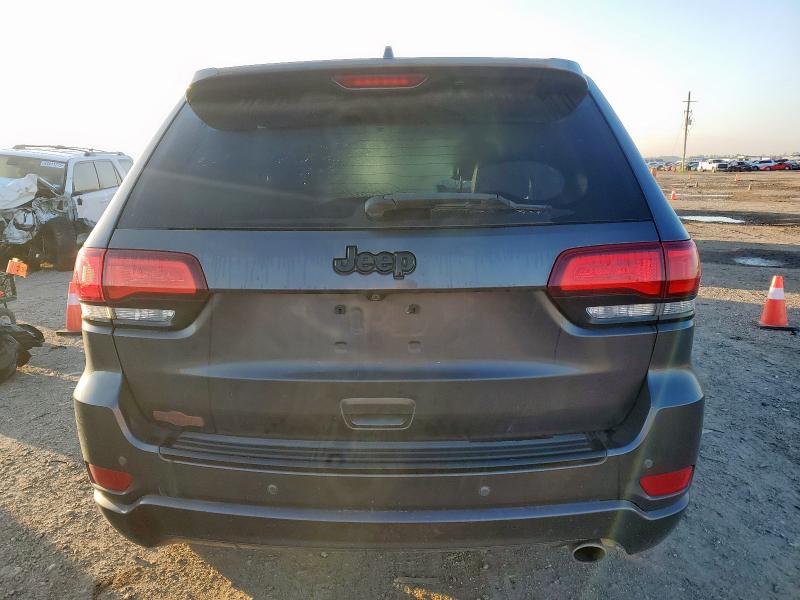 2018 JEEP GRAND CHER - 1C4RJEAG7JC149356