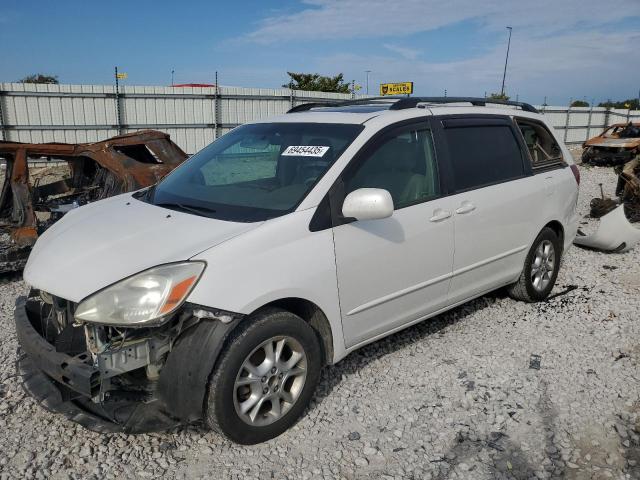 TOYOTA SIENNA XLE