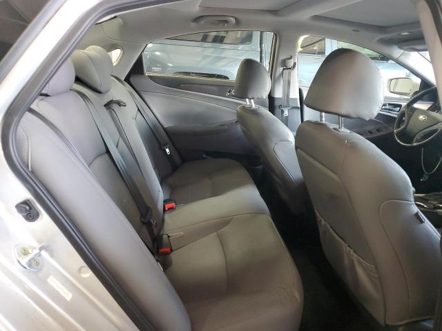 2015 HYUNDAI SONATA HYB KMHEC4A45FA120610