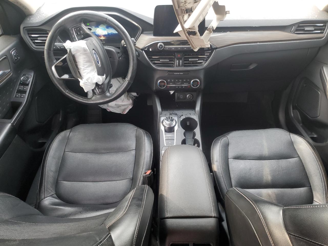 FORD ESCAPE TITANIUM