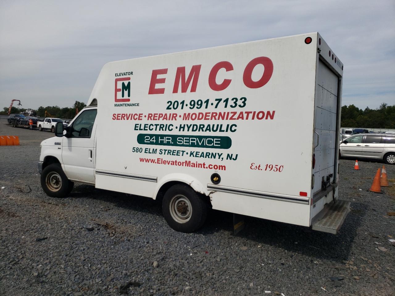 FORD ECONOLINE E350 SUPER DUTY CUTAWAY VAN