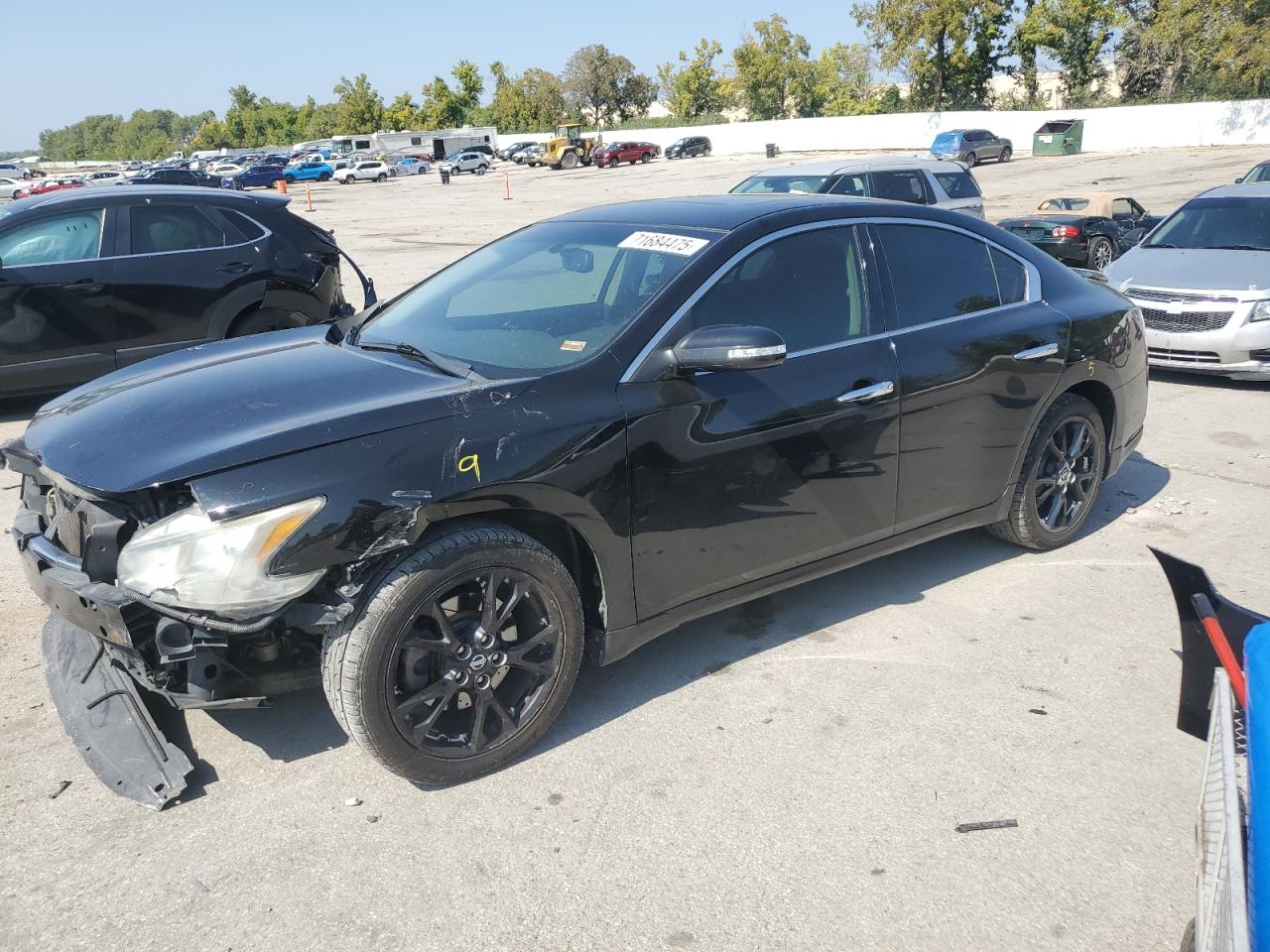 NISSAN MAXIMA S