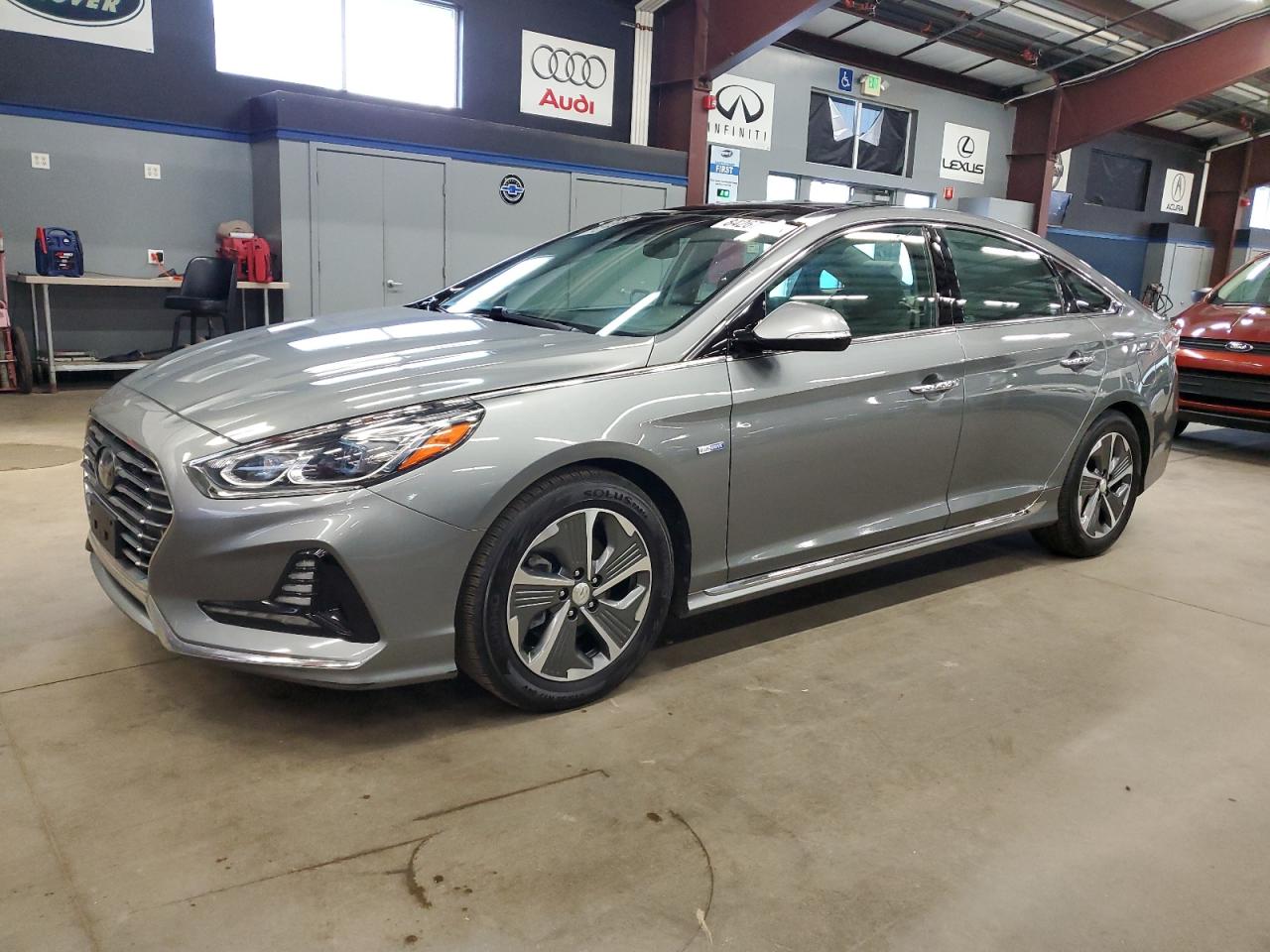 HYUNDAI SONATA HYBRID