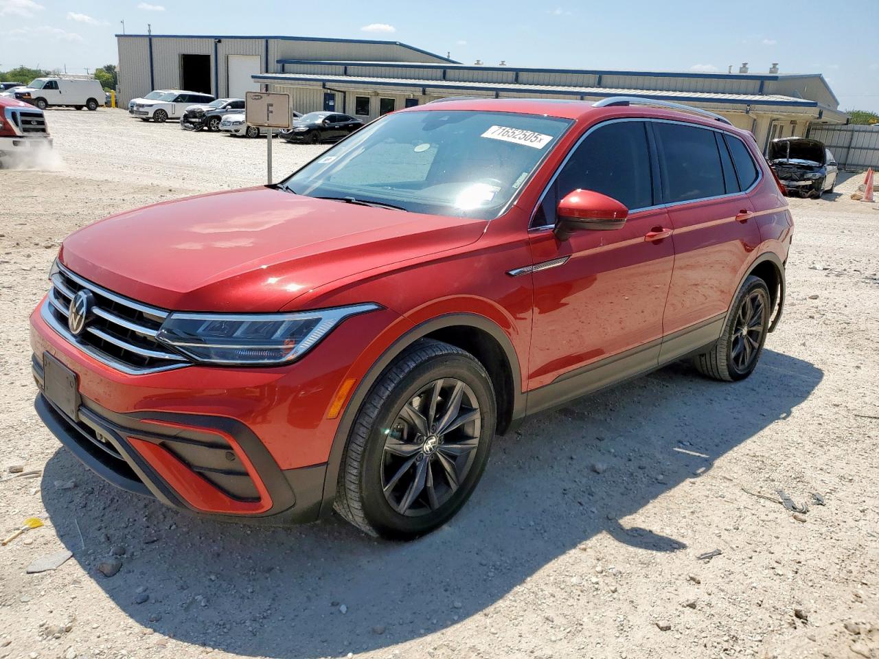 VOLKSWAGEN TIGUAN SE