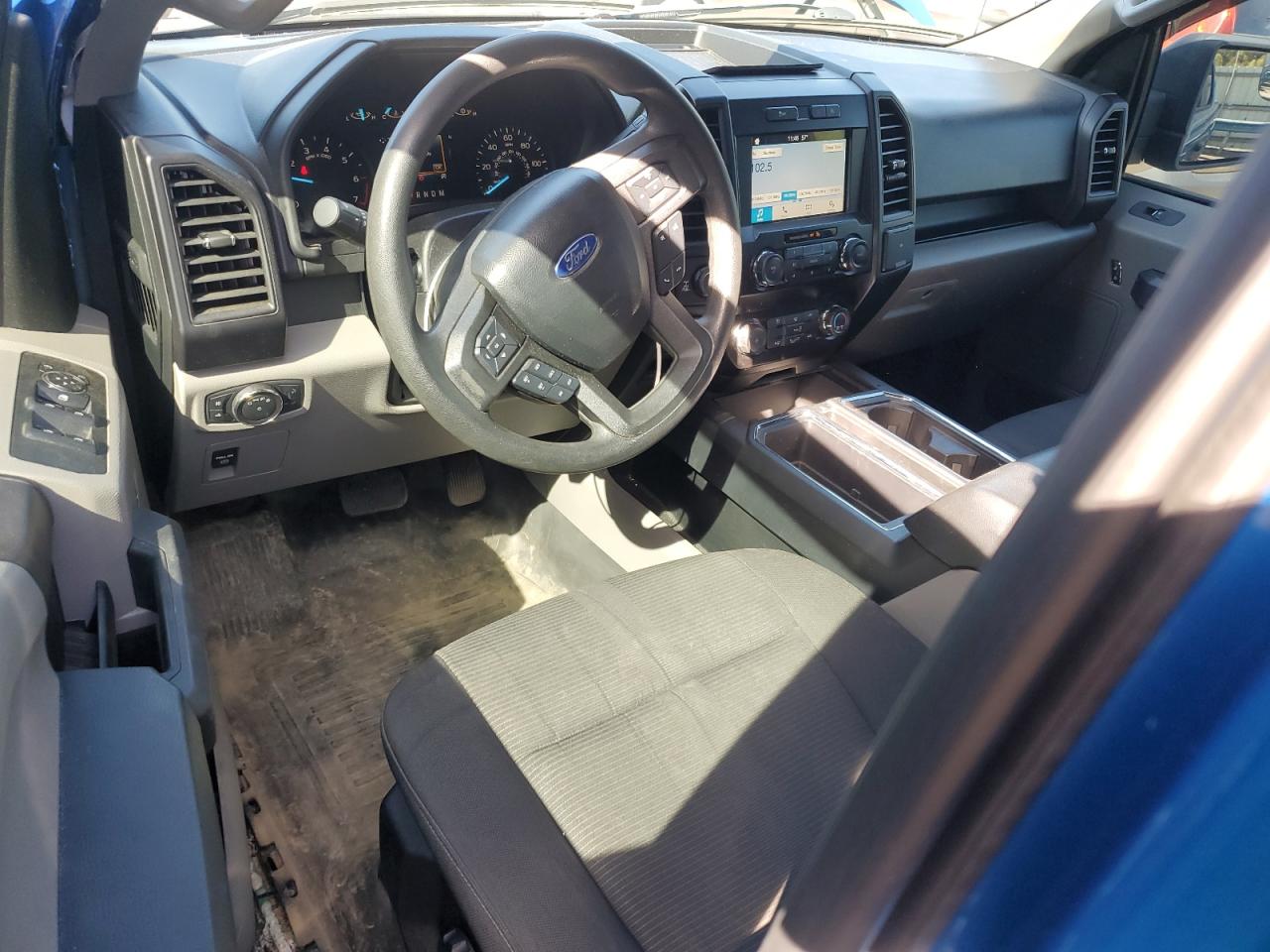 FORD F-150 SUPER CAB