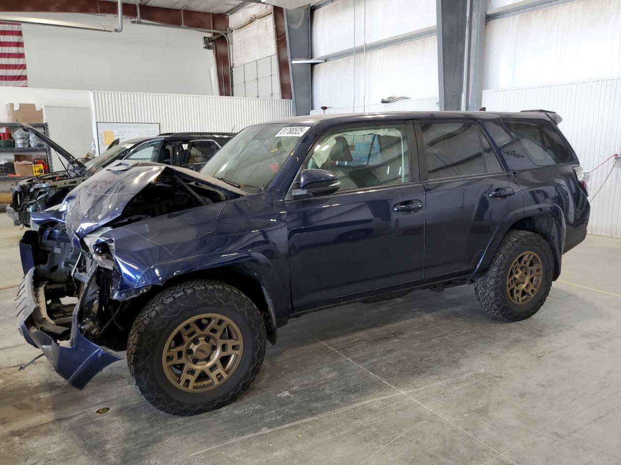TOYOTA 4RUNNER SR5/SR5 PREMIUM