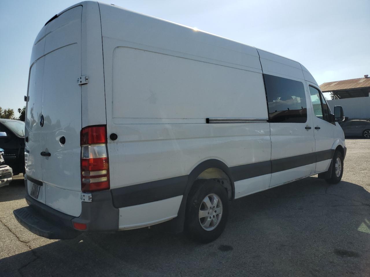 MERCEDES-BENZ SPRINTER 2500