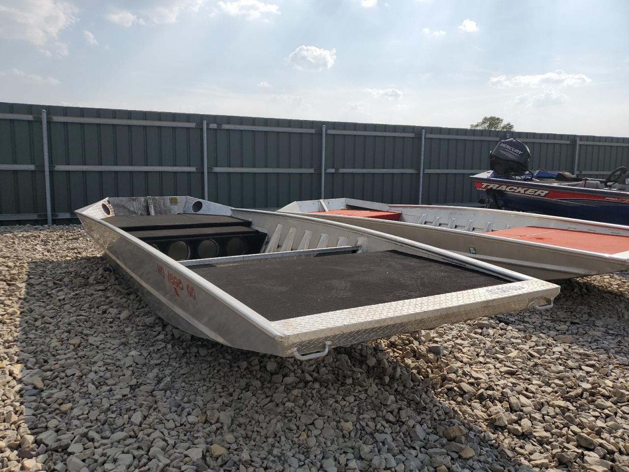 Lot #3291411147 2016 BLAZER BOAT