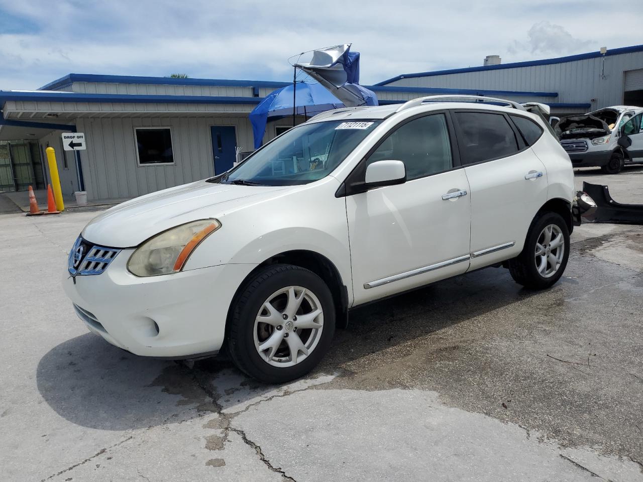 NISSAN ROGUE S