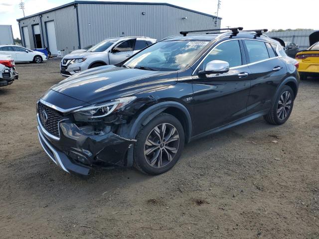 INFINITI QX30 BASE