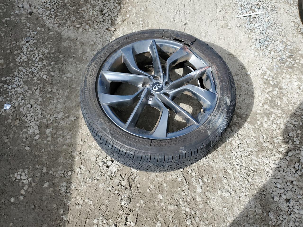 INFINITI QX50 ESSENTIAL