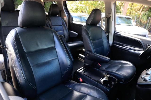 2016 TOYOTA SIENNA SE 5TDXK3DC6GS727XXX