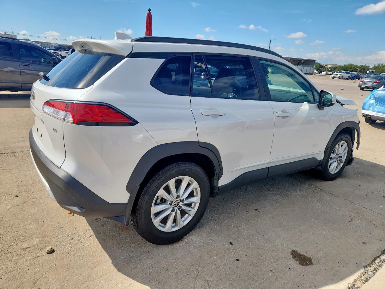 TOYOTA COROLLA CROSS LE