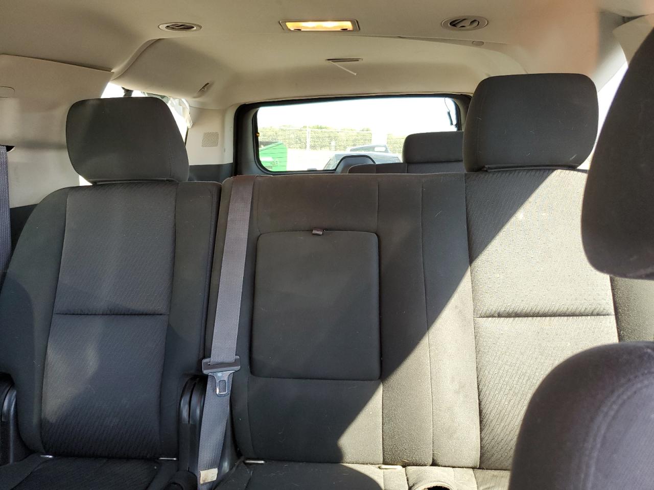 CHEVROLET SUBURBAN C1500 LS