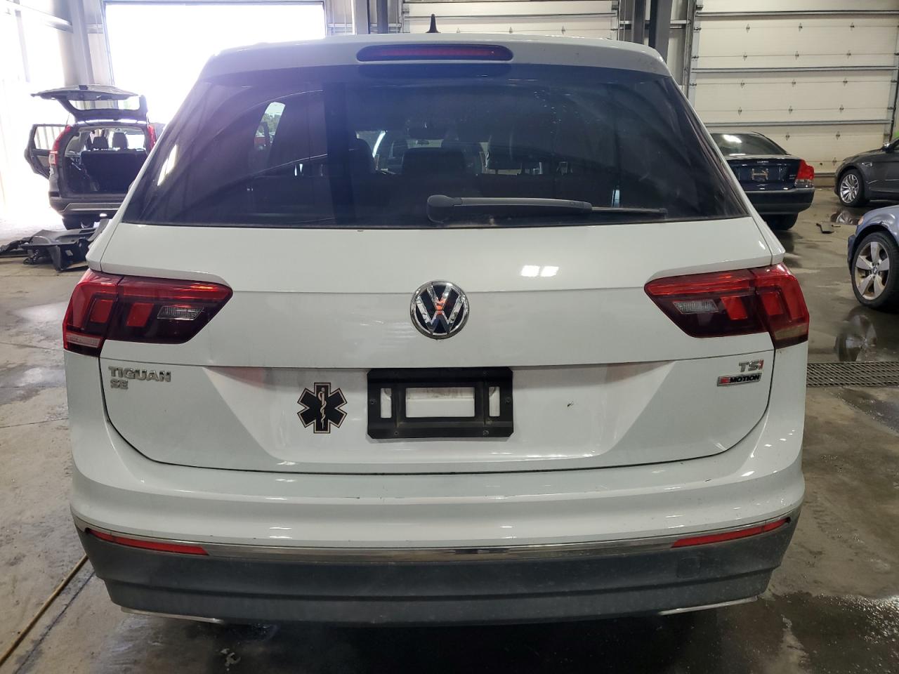 VOLKSWAGEN TIGUAN SE