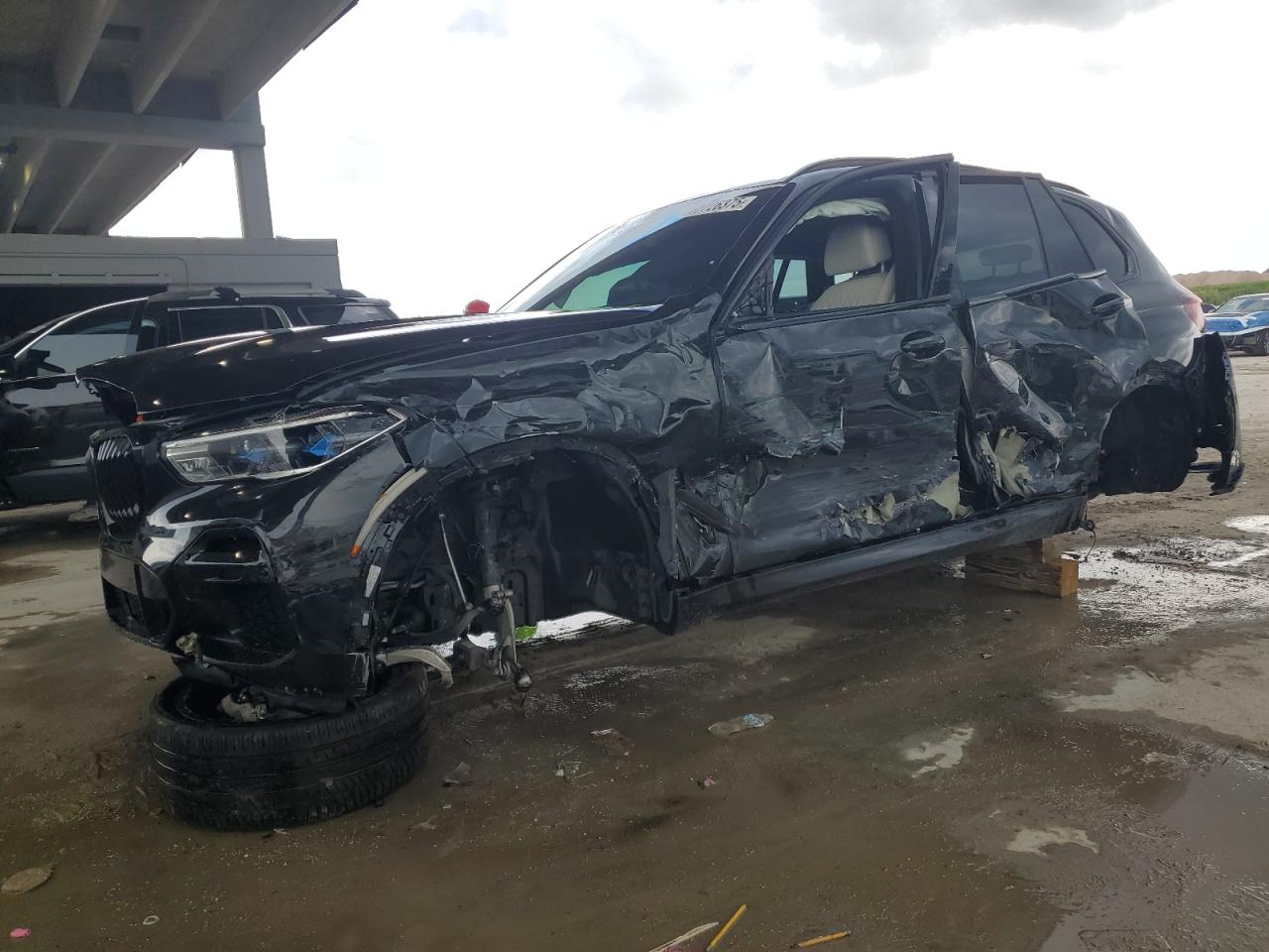 BMW X5 M M50I