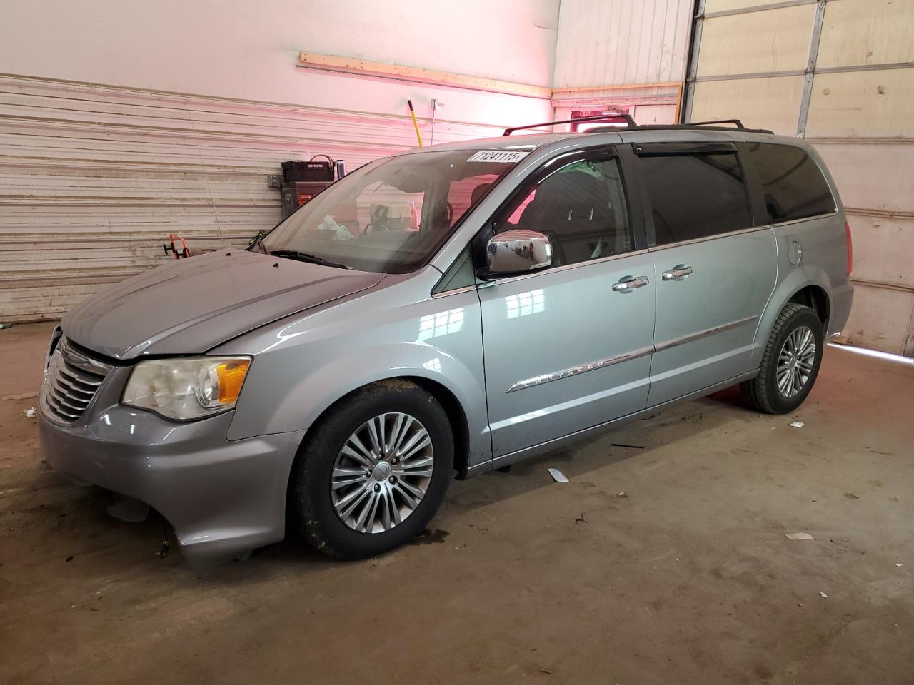 Lot #3286701282 2014 CHRYSLER TOWN & COU