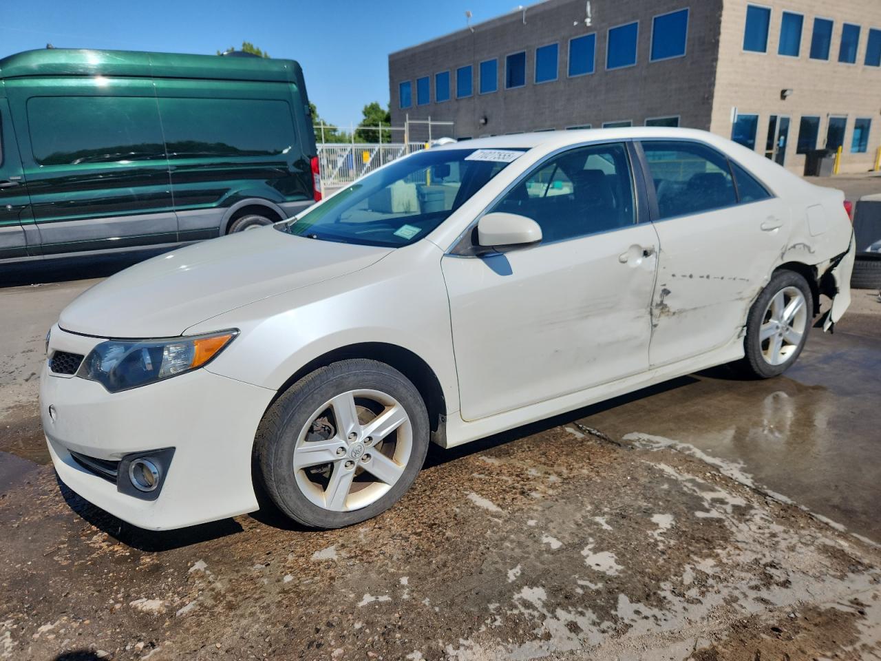 TOYOTA CAMRY L