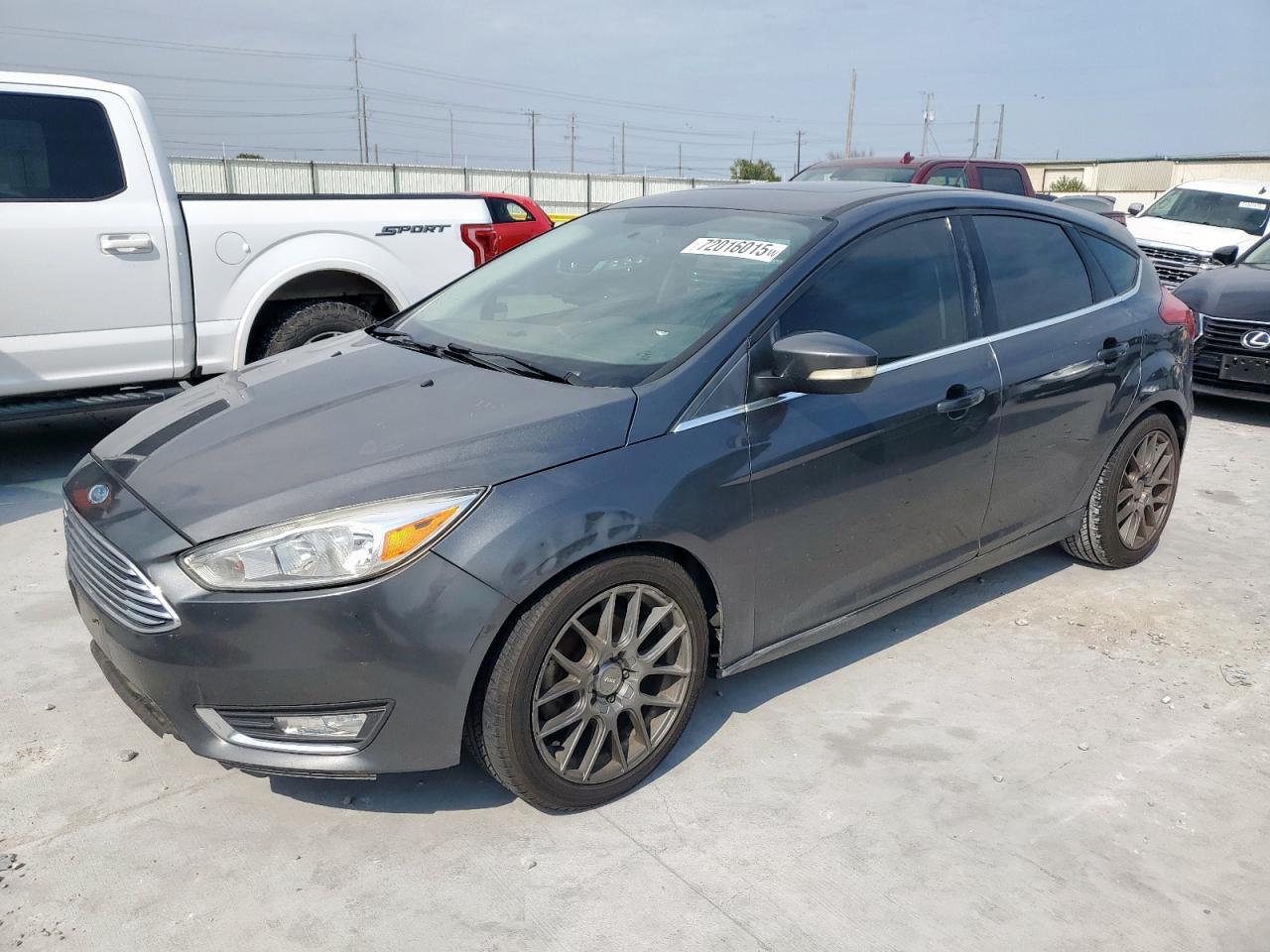 FORD FOCUS TITANIUM