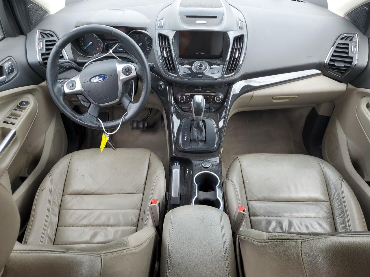 FORD ESCAPE TITANIUM