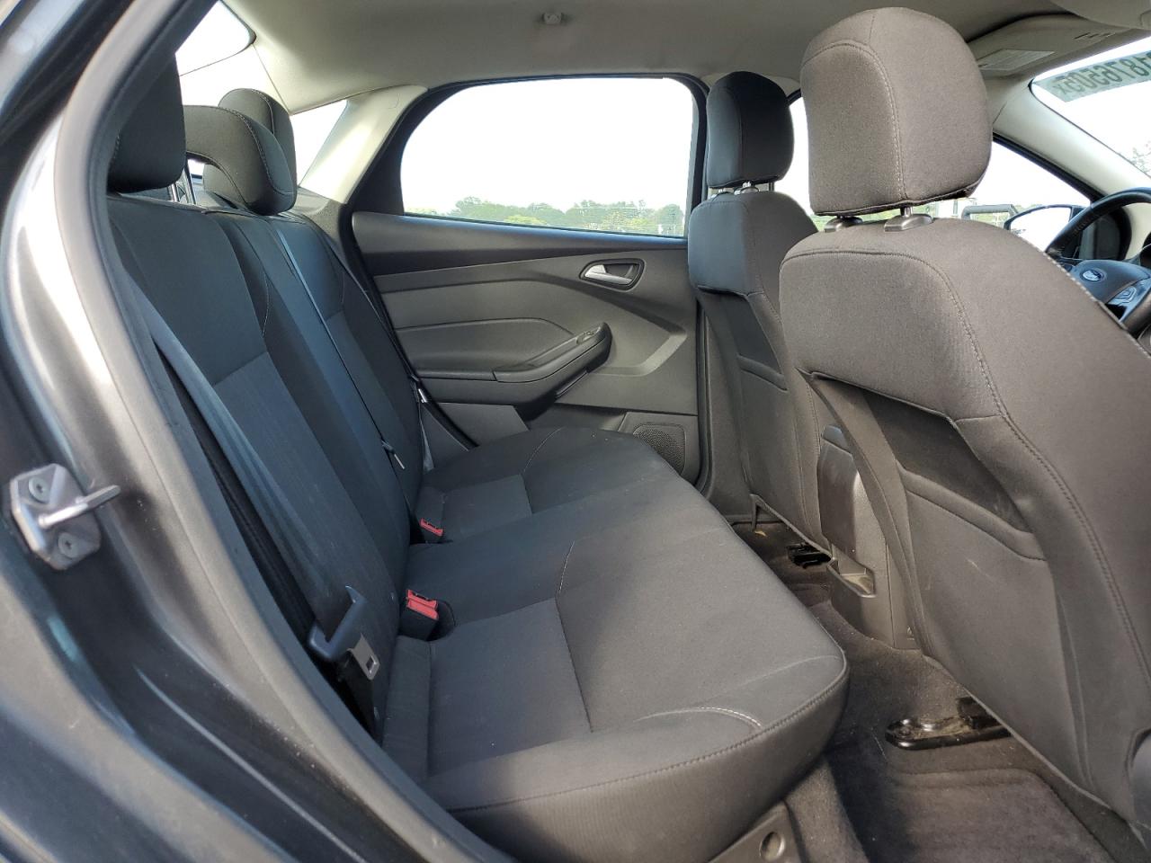 Lot #3305267335 2017 FORD FOCUS SE