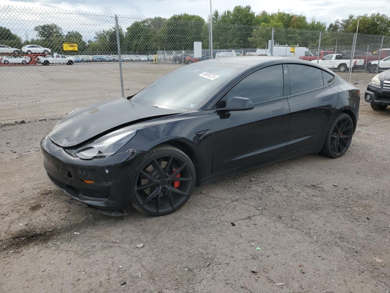 TESLA MODEL 3