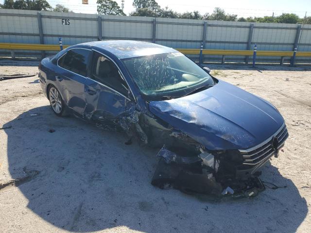 2017 VOLKSWAGEN PASSAT SE 1VWGT7A38HC007373