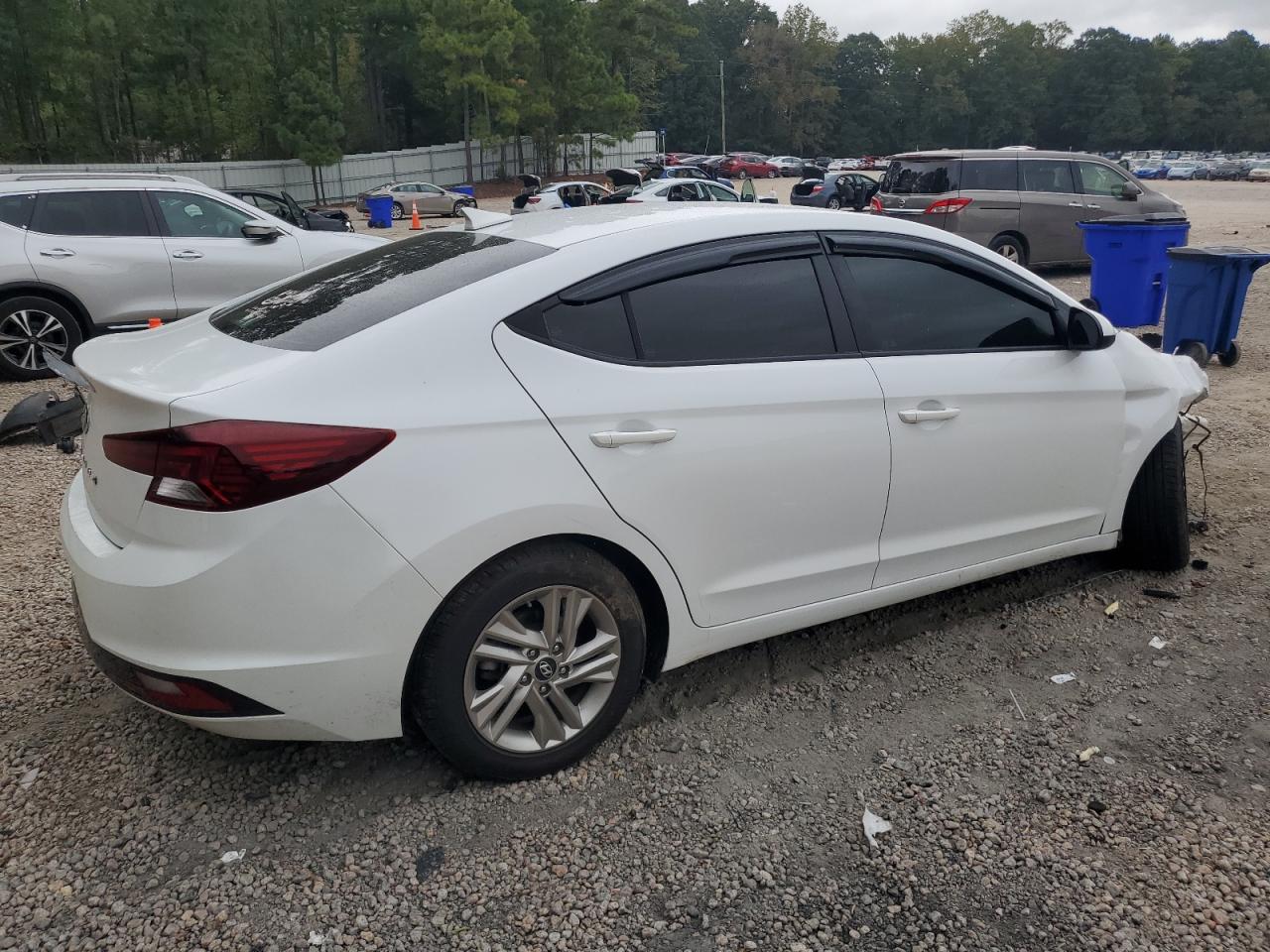 HYUNDAI ELANTRA SEL