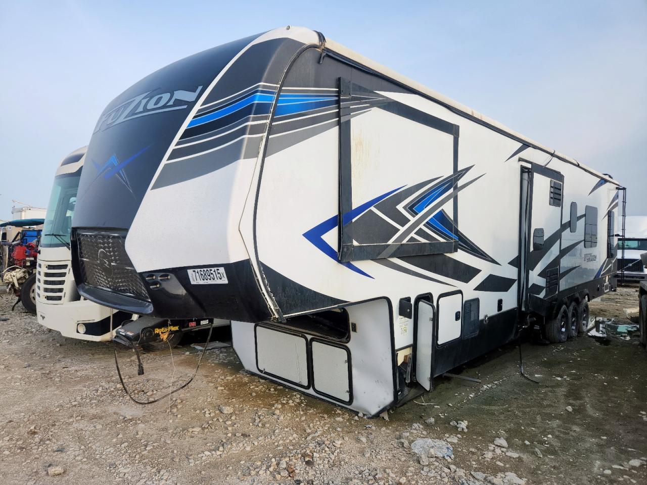 Lot #3232151567 2021 FUZION CAMPER