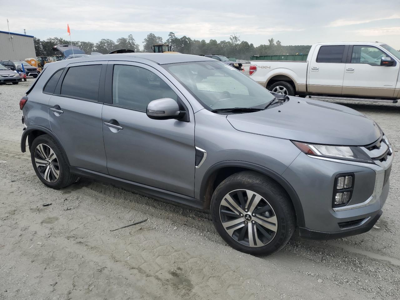 MITSUBISHI OUTLANDER S/SE