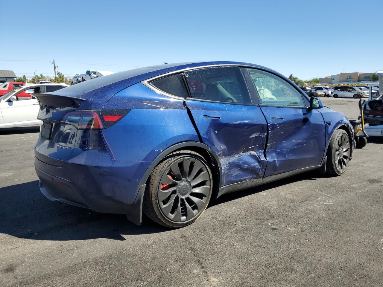 TESLA MODEL Y