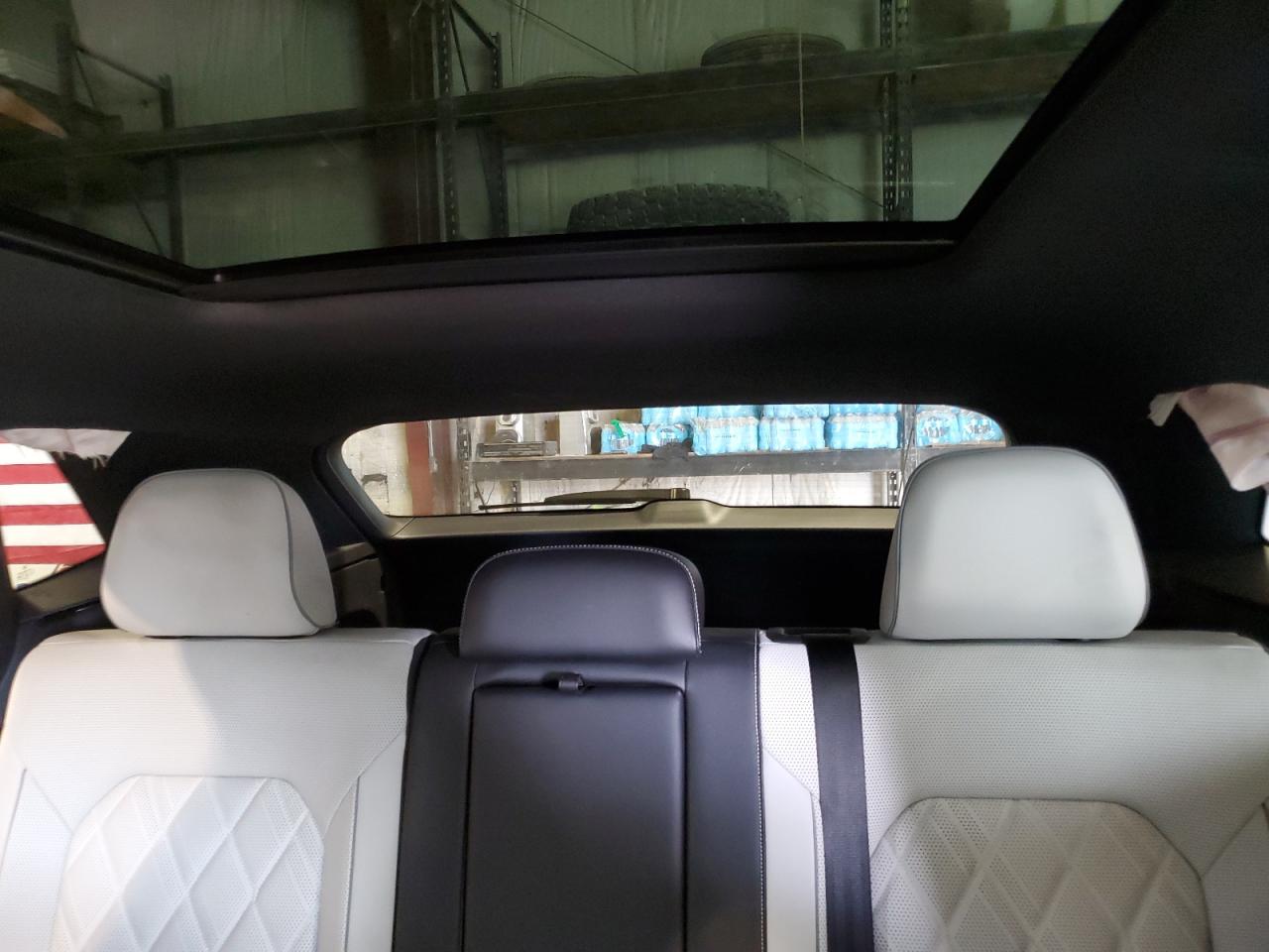 VOLKSWAGEN ATLAS CROSS SPORT SEL PREMIUM R-LINE