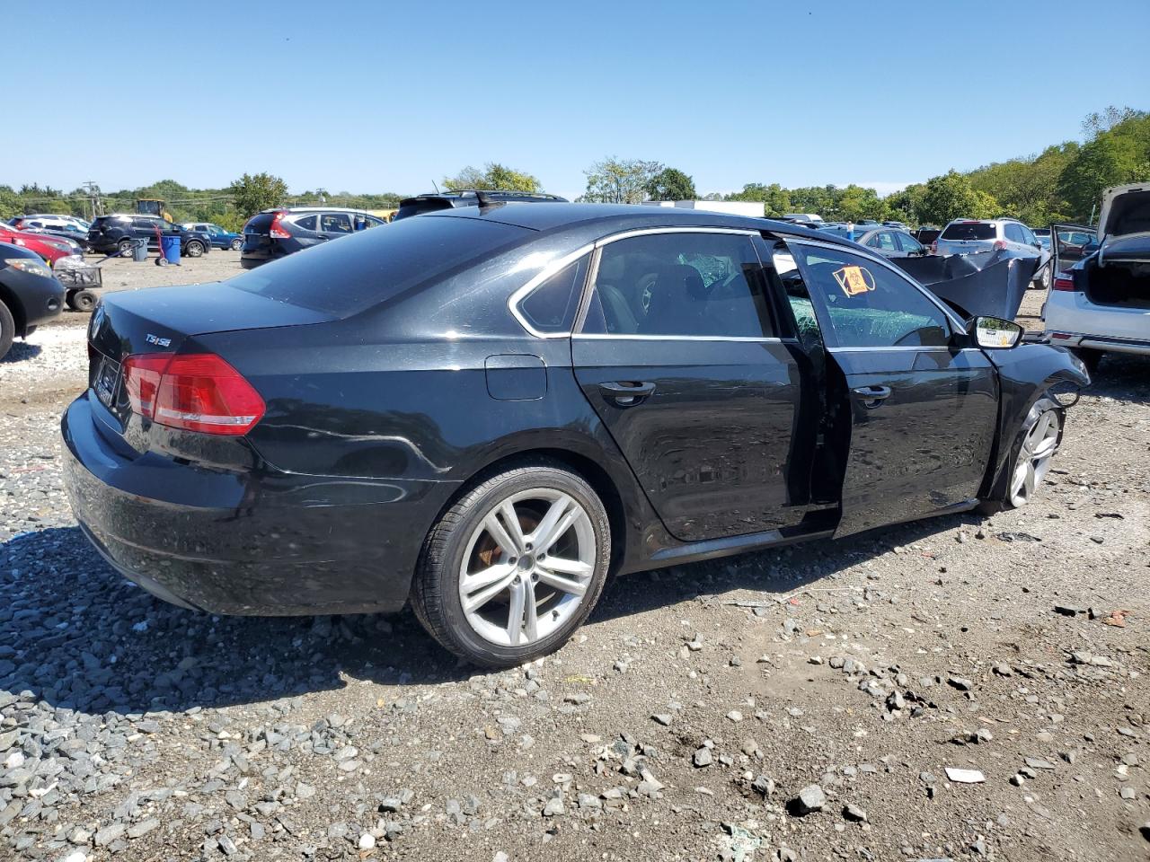 VOLKSWAGEN PASSAT SE