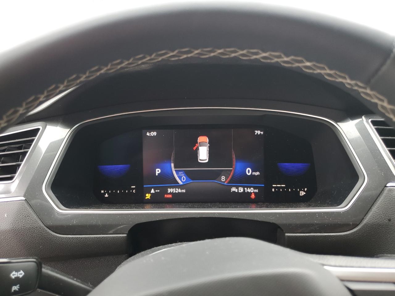 VOLKSWAGEN TIGUAN SE