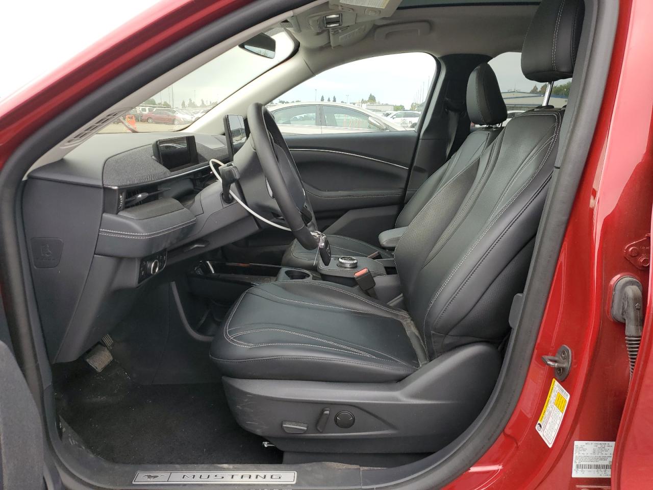 FORD MUSTANG PREMIUM