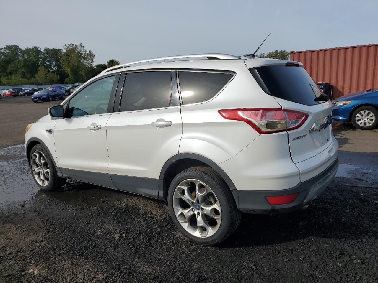 FORD ESCAPE TITANIUM