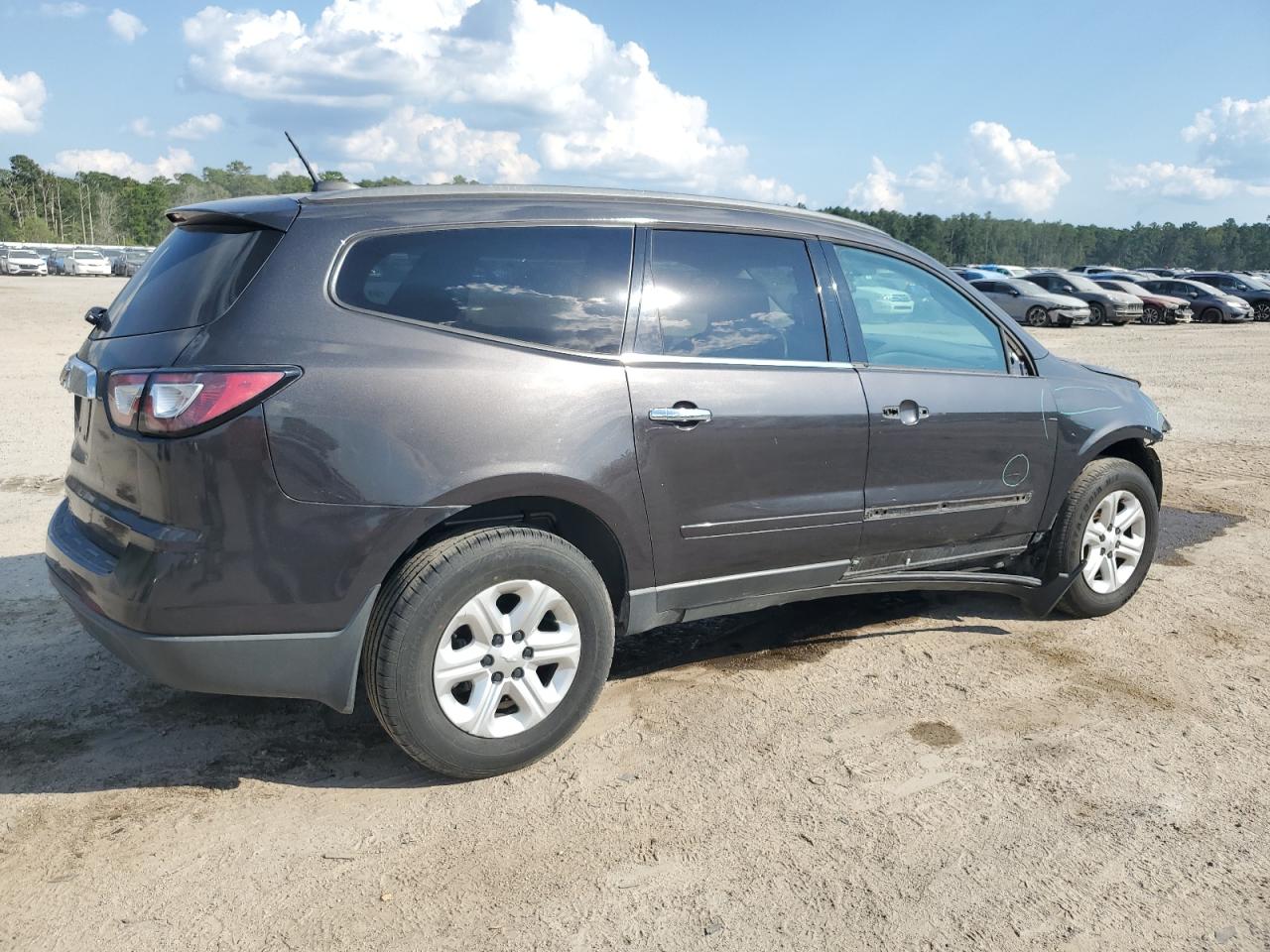 CHEVROLET TRAVERSE LS