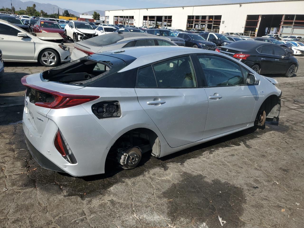 TOYOTA PRIUS PRIME LE