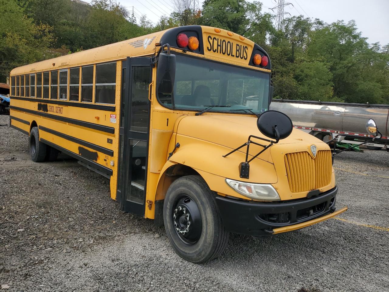 Lot #3257048578 2011 IC CORPORATION CE SERIES SCHOOL