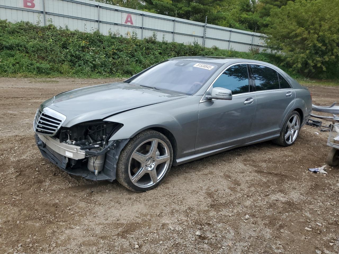 MERCEDES-BENZ S-CLASS 550