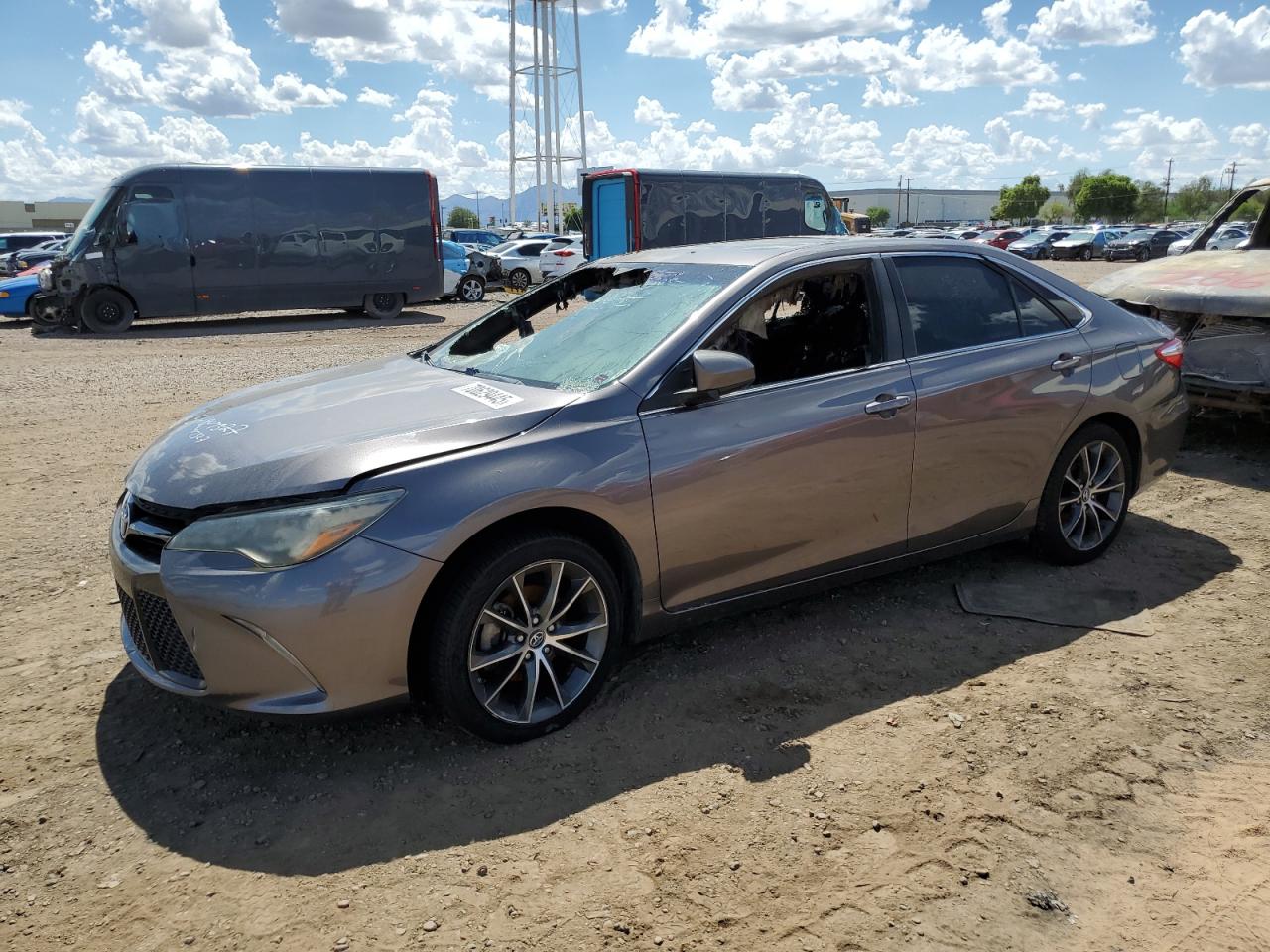 TOYOTA CAMRY XSE