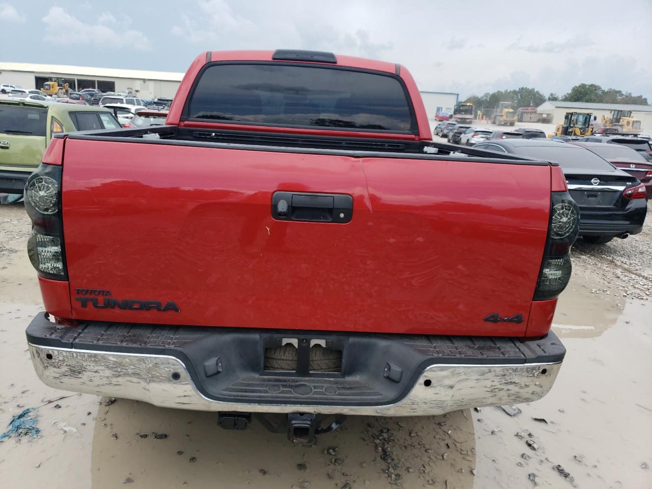 TOYOTA TUNDRA CREWMAX LIMITED