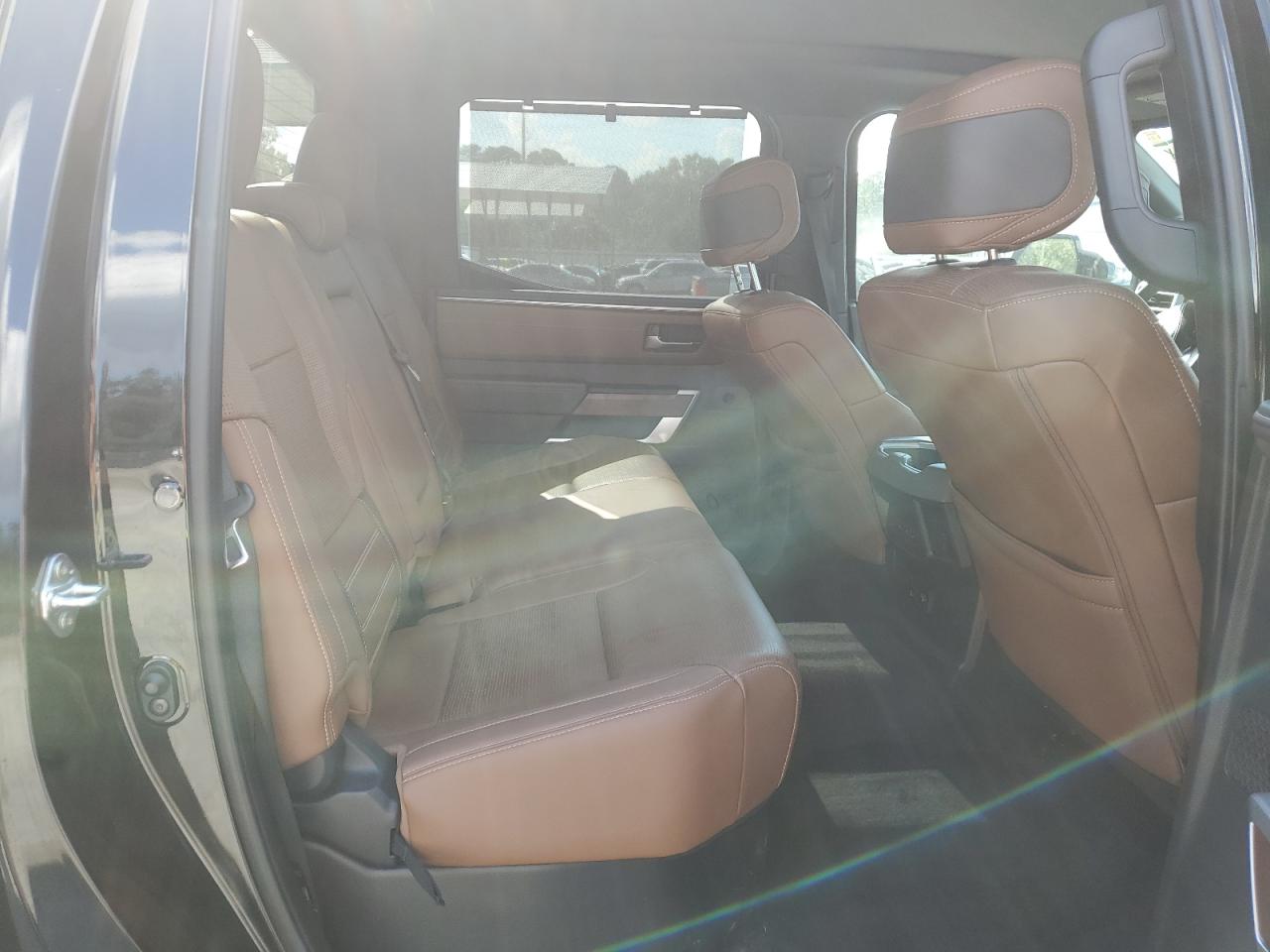 TOYOTA TUNDRA CREWMAX PLATINUM