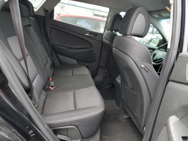 2017 HYUNDAI TUCSON SE KM8J23A48HU262124